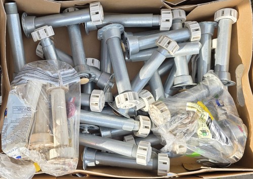 Cabinet legs lots - lots, them