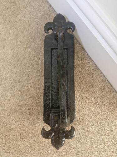 Vertical cast iron door