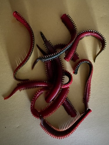 Flavoured rag worm fake lure - rag,