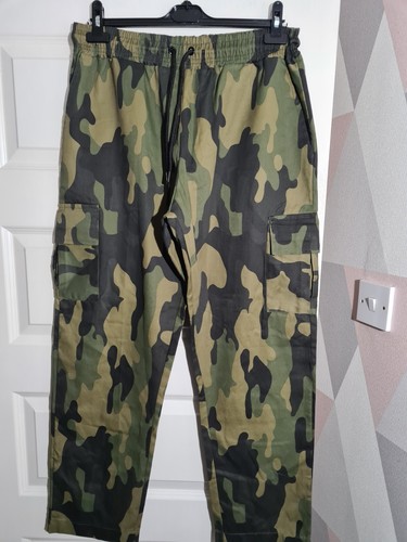 Boohoo man camouflage cargo - man,