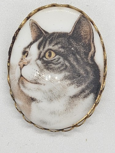 Vintage tabby cat cameo - tabby,