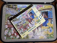 House of Puzzles HOP 1000 Piece Horse Jigsaw Puzzle: Stepping Out VGC