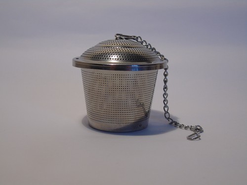 Loose tea infuser basket - , in