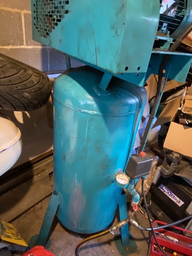 Emk vertical compressor - vertical,