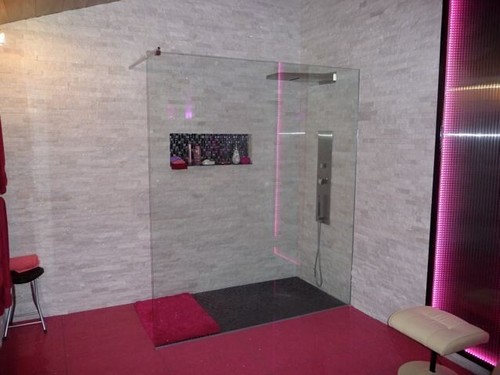 Splitface white quartz mosaic - white,