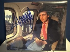 Donald Trump signed 8x10 Pic