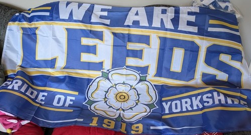 Leeds united utd flag 5ft - flag,