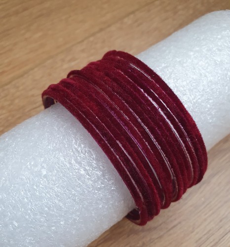 Burgundy glass and velvet - burgundy, look