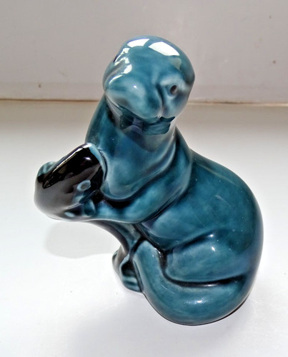 Poole pottery seal with - poole,