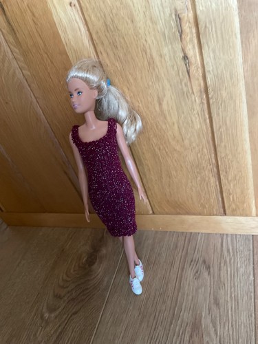 Knitted barbie clothes new - clothes,
