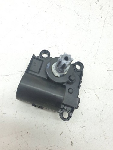 Tesla model 2014 - model, actuator