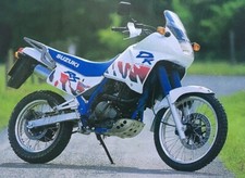SUZUKI DR 650 SE - 6 PAGES OF ORIGINAL ROAD TESTS, ARTICLES, INFO