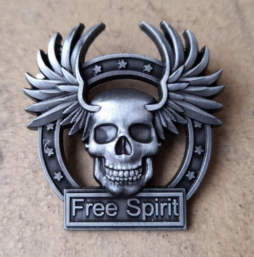 Free spirit skull metal pin - free,
