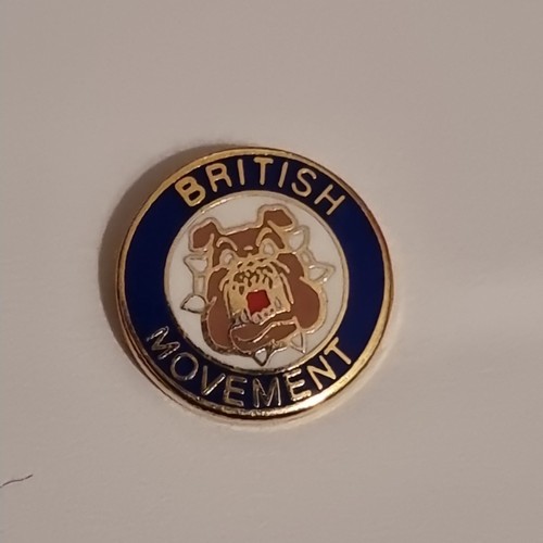 Very small british bulldog - small,