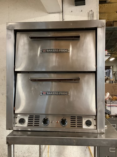 Pizza pretzel stone - deck, oven
