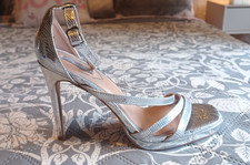 LITTLE MISTRESS Vegan Silver Ankle Strap Stiletto Open Toe Shoes [6]