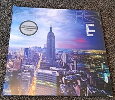 OASIS - STANDING ON THE