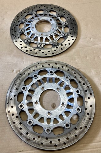 Triumph rocket front brake - 3,