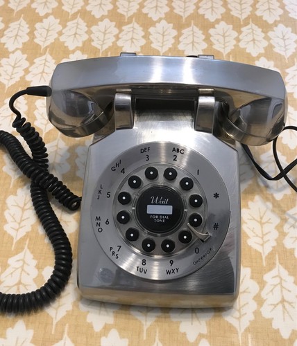 Retro rotary style - retro,