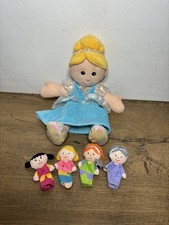 Fiesta Crafts Cinderella Hand and Finger Puppets 
