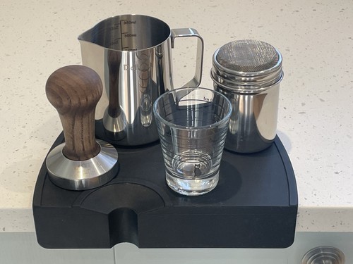 Barista coffee set comprising - barista,