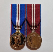 Queens Golden And Diamond