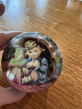 1993 Danbury Mint Hummel