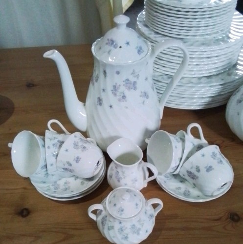 Wedgewood vintage bone china - wedgewood,