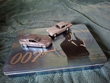 James Bond 2 Aston Martin