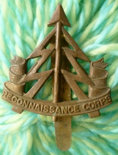 Reconnaissance corps cap badge - reconnaissance,