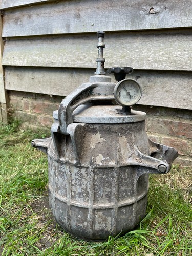 Vintage easiwork pressure - no,