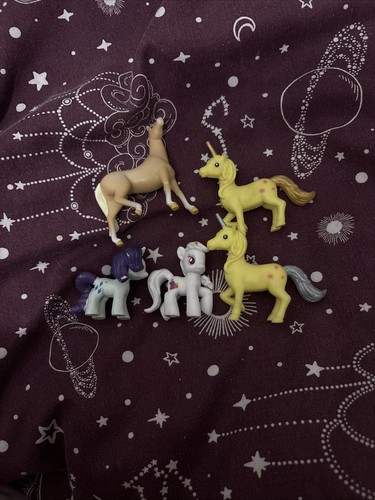 Horse unicorn figures - unicorn,