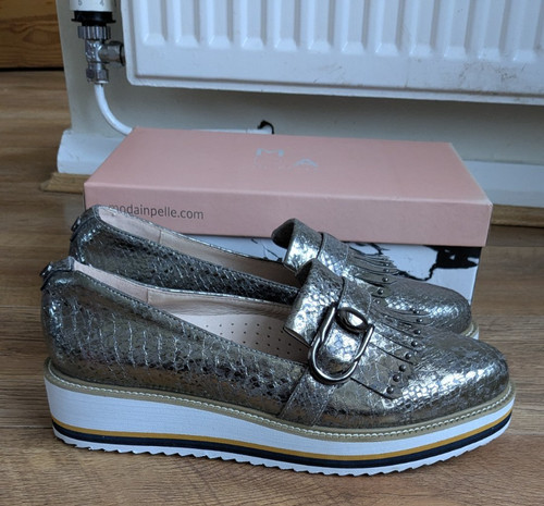 Cost moda in - £80, pelle