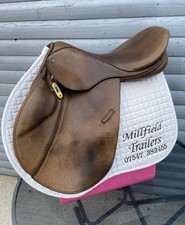 Stubben Edelweiss NT Deluxe Jump Saddle Square Cantle 17 Inch 8 Inch D To D