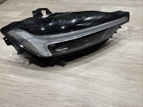 Volvo headlight xc60 - volvo, driver