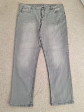 Men's Grey Straight Fit Jeans