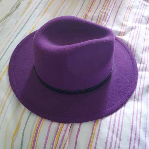 Beautiful purple felt - beautiful,
