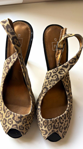 Women beige black cheetah - women's,