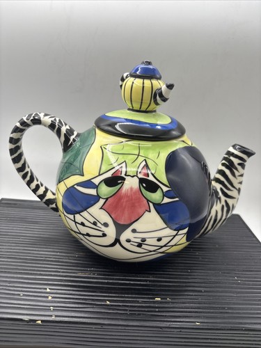 Lydia corneille cat teapot - lydia,