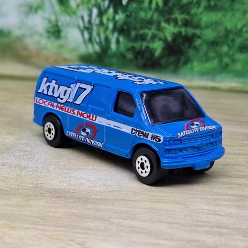 Maisto chevy express news van - maisto,