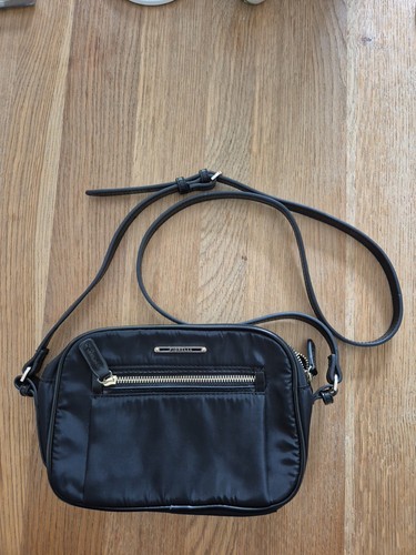 Fiorelli small black shoulder - fiorelli,