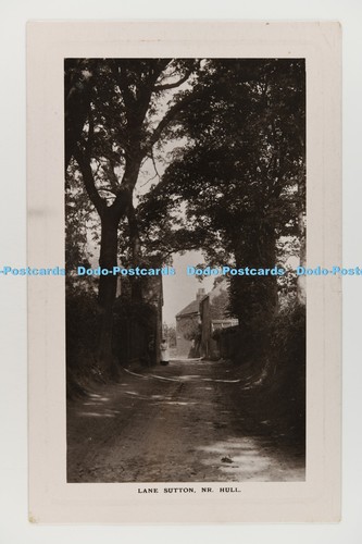 C033172 east yorkshire lane - c033172, yorkshire.