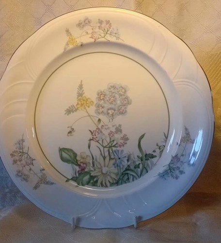 Vintage royal vale pretty - vintage,