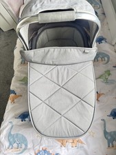 Mamas And Papas Ocarro Carrycot - signature edition 