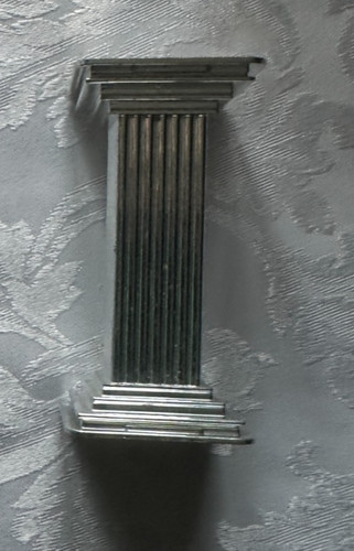 Silver plastic pillars 5 - plastic, 3.5