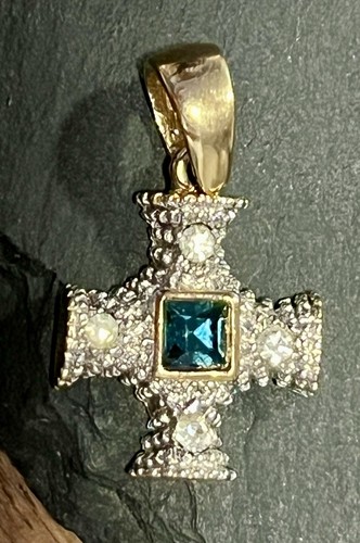 Vintage celtic cross pendant - cross,