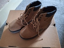 Wrangler ladies walking boots Size 6