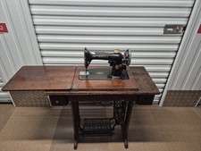 Vintage 1937 Singer Treadle Sewing Machine With Drawers Wooden Table 