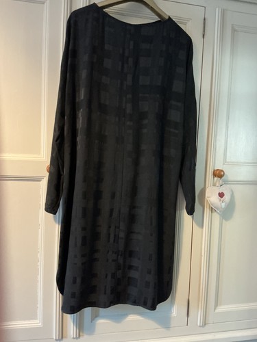 Oska black self - oska,