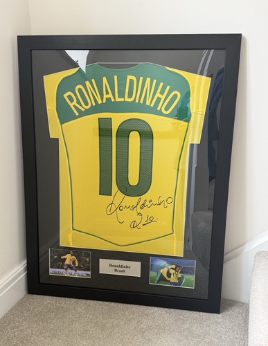 Framed brazil ronaldinho - brazil, r10